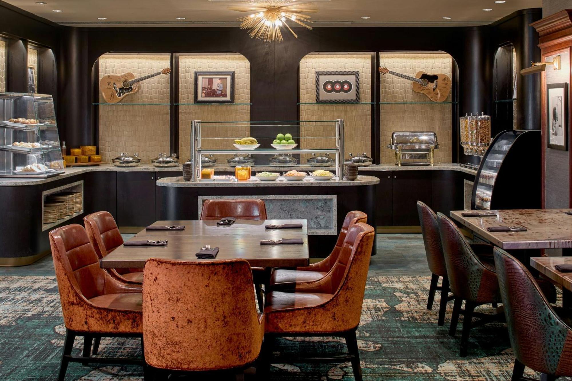 Marriott Shoals Hotel & Spa Флоренс Экстерьер фото